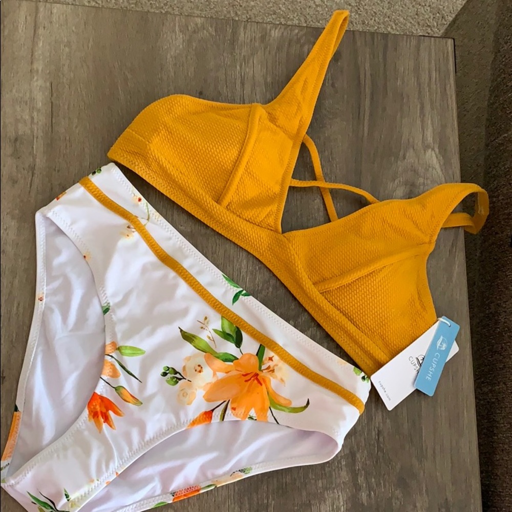 Floral cupshe bikini